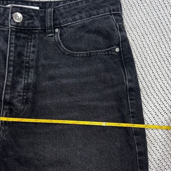 Zara Black Jean Shorts - Picture 5 of 7